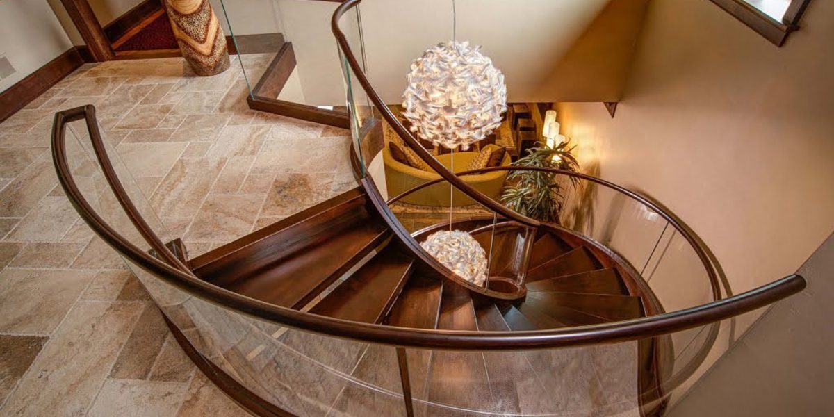 شیشه خم ،کاربرد و مزایای آن