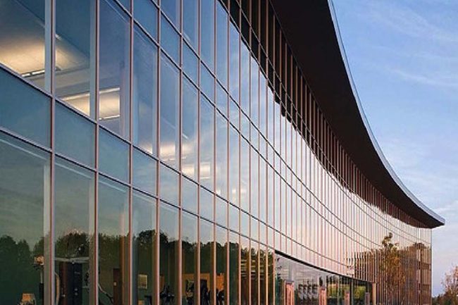 نمای شیشه ای ساختمان چیست؟