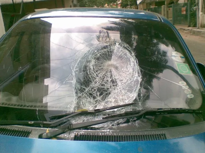 قیمت شیشه خودرواتومبیل لمینت Car Laminated glass