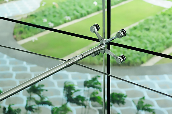 یراق آلات سازه های نمای شیشه کرتین وال