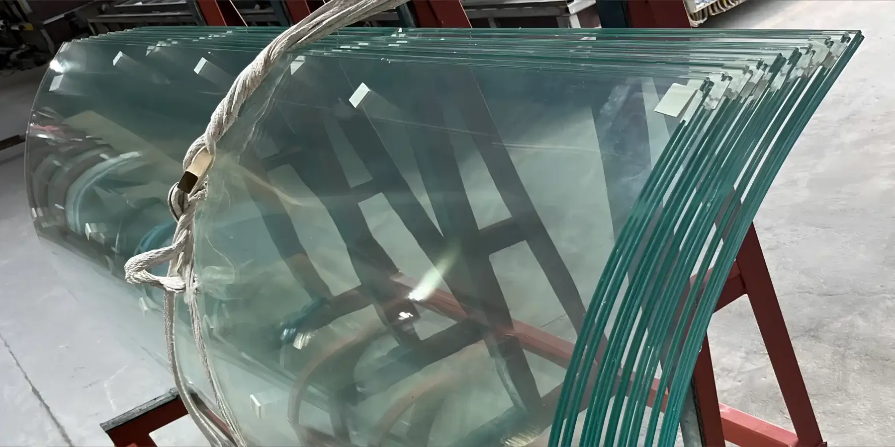 خدمات شیشه سکوریت بازرگانی جام جم در مشهد