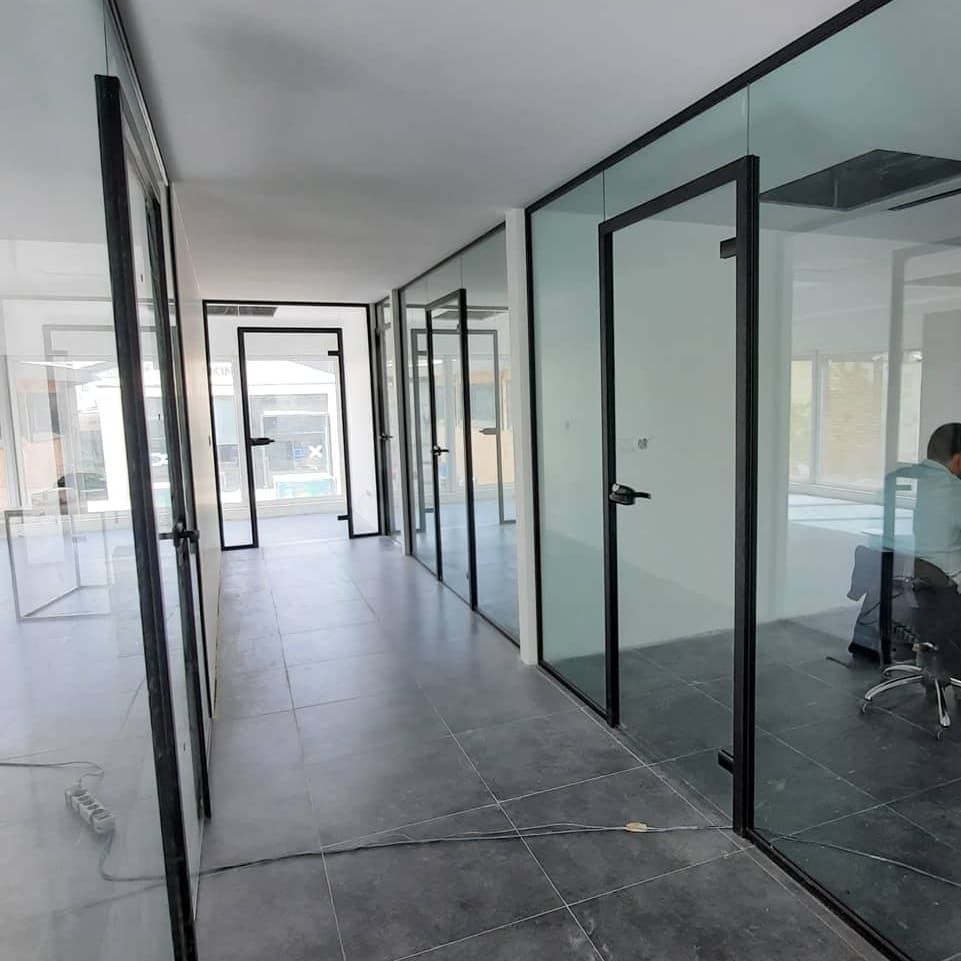 شیشه ساختمانی را در مشهد از کجا بخریم ؟